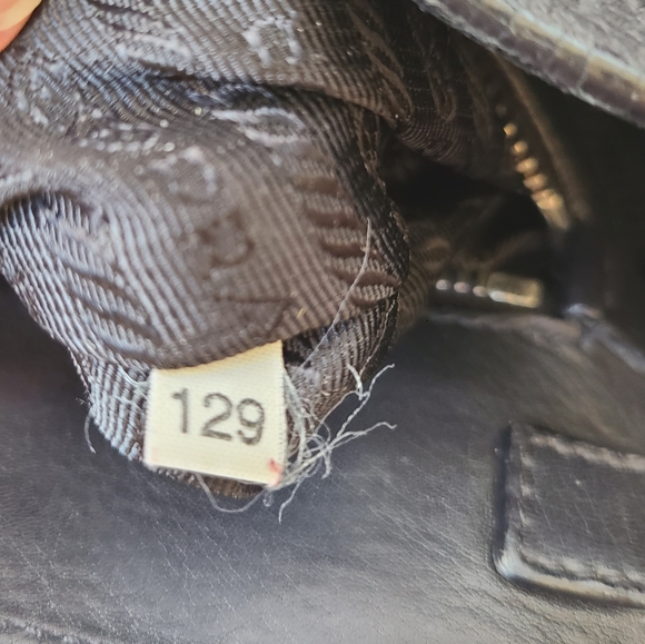 Gorgeous Authentic Prada Push Lock Side Pocket Black Tote, Great Condition - Picture 9 of 16
